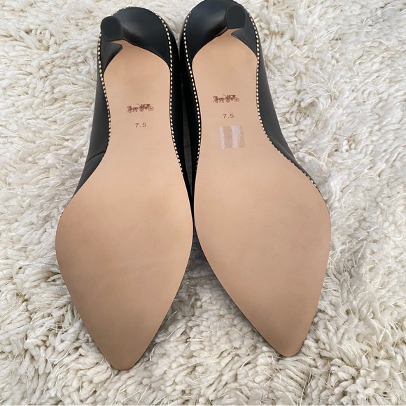 NEW COACH Samantha  Pointed Toe Pump Black/Gold Leather 7.5 - Picture 8 of 12